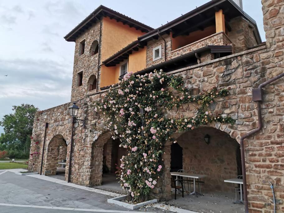 Appartamento La Mimosa Monti di Licciana Nardi Exteriör bild